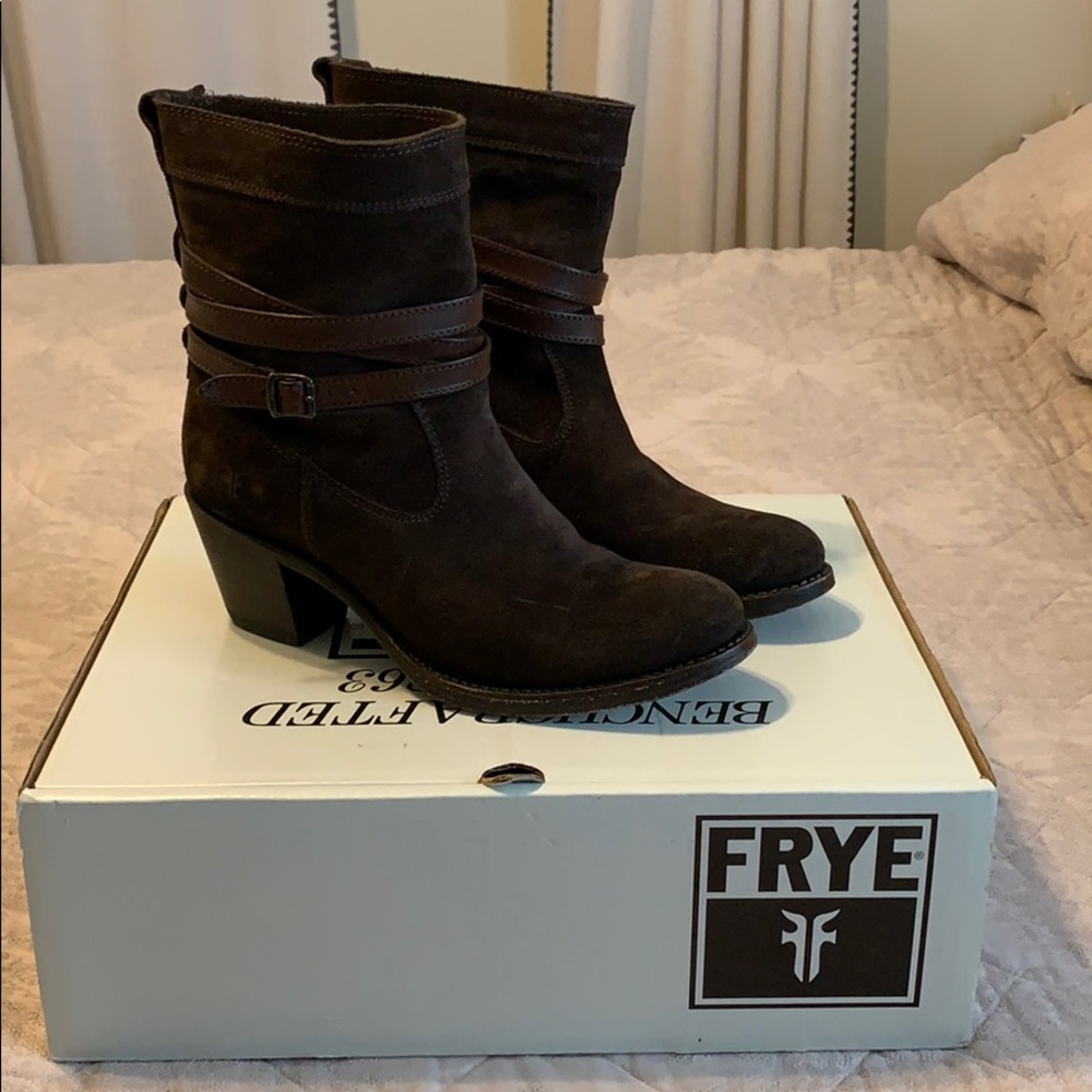 Jane strappy short Frye boots